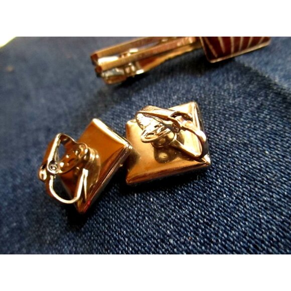 Vintage Gold-Toned Tie Clip Earrings Ring Set Abstract Red Black Enamel Design - Picture 3 of 4